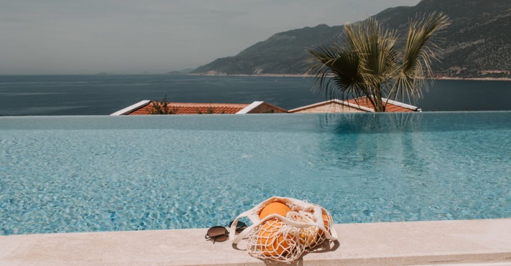 Hot Pools - View Of Sea From Poolside